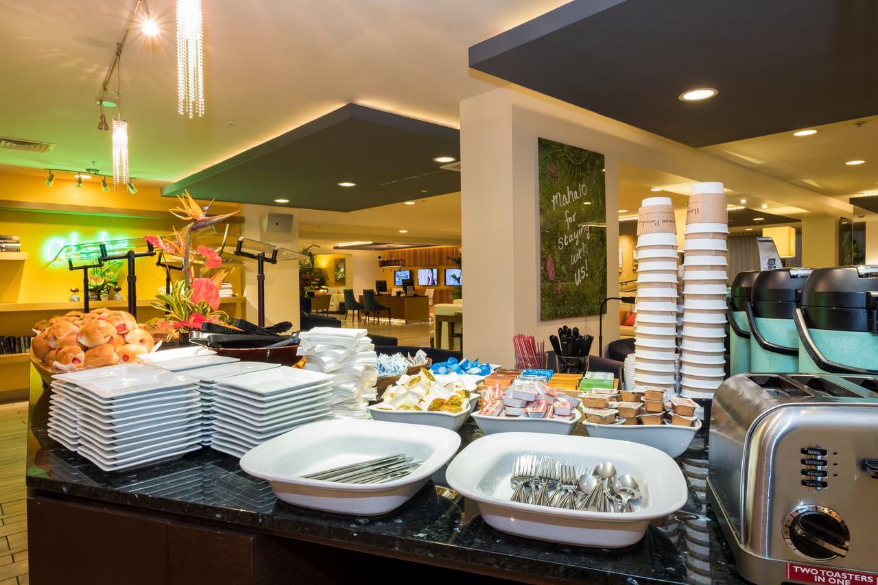 Vive Hotel Waikiki Хонолулу Екстериор снимка